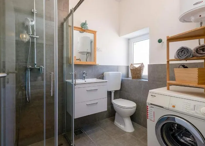 Apartment Suncani Krovovi