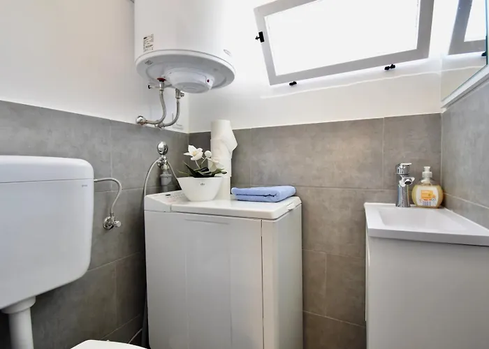 Suncani Krovovi Apartment Pula