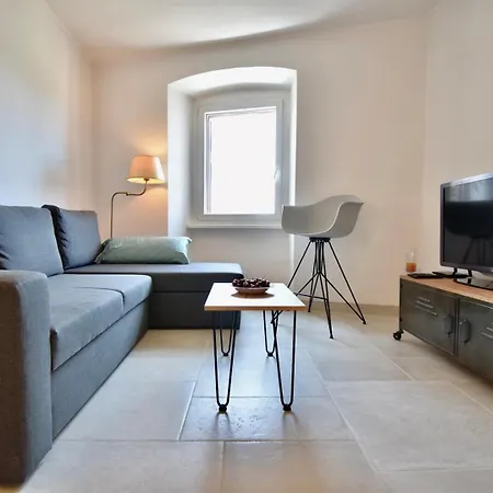 Suncani Krovovi Apartment *