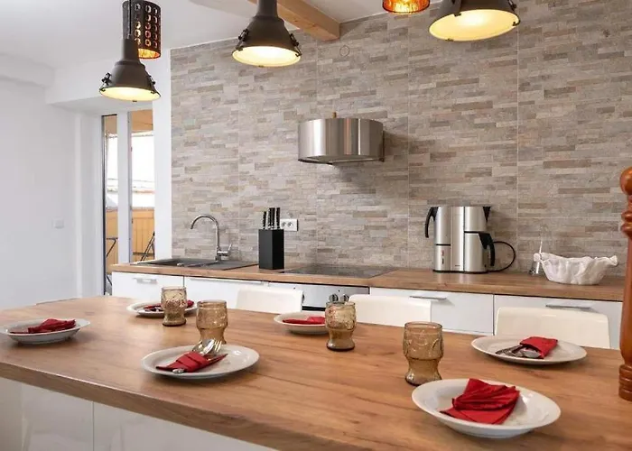 Suncani Krovovi Pola