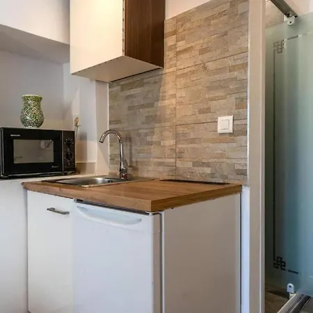 Suncani Krovovi Apartman Pula