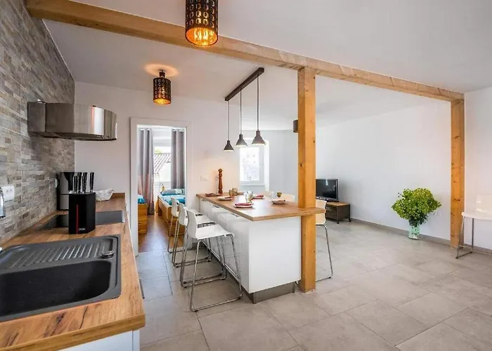 Suncani Krovovi Apartament Pula